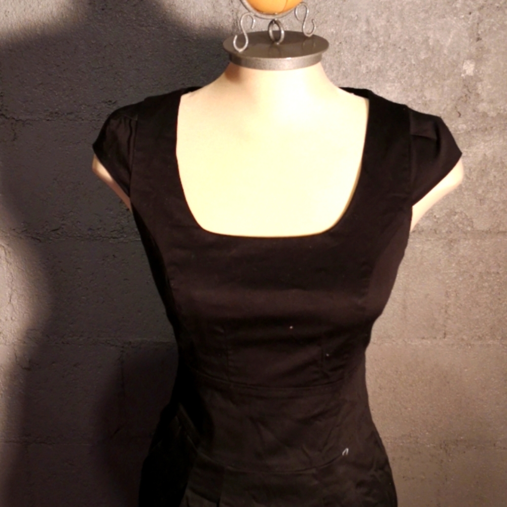 3 Suisses soirée black dress